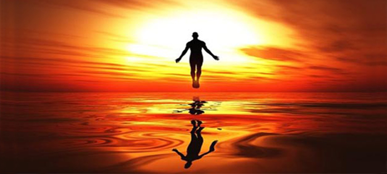 Torna “Essential Hypnosis”